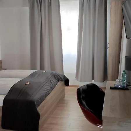 & Restaurant Adler - 24h Self-checkin 3*