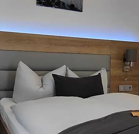 & Restaurant Adler - 24h Self-checkin Otel