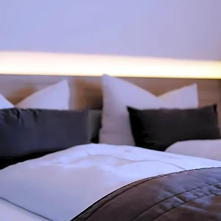 & Restaurant Adler - 24h Self-checkin Otel